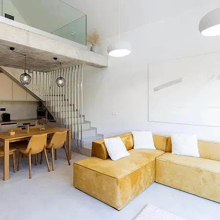Ξενοδοχείο Nadfa Apartman *