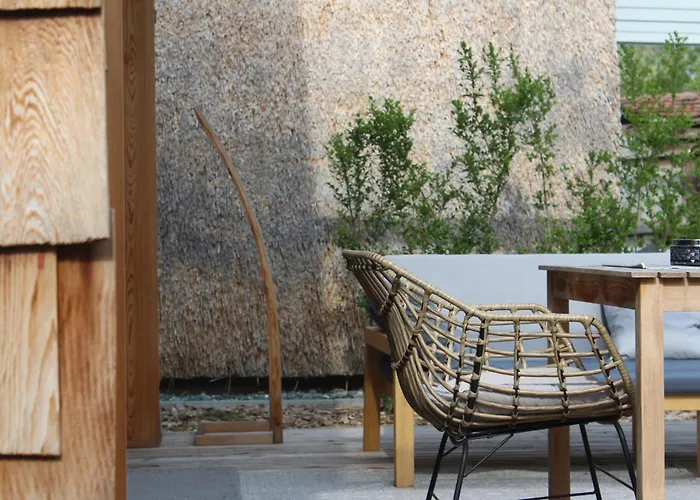 Nadfa Apartman Hotell